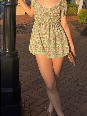 Altar’d State Pastel Green Floral Puff-Sleeve Romper (mini dress) Like New